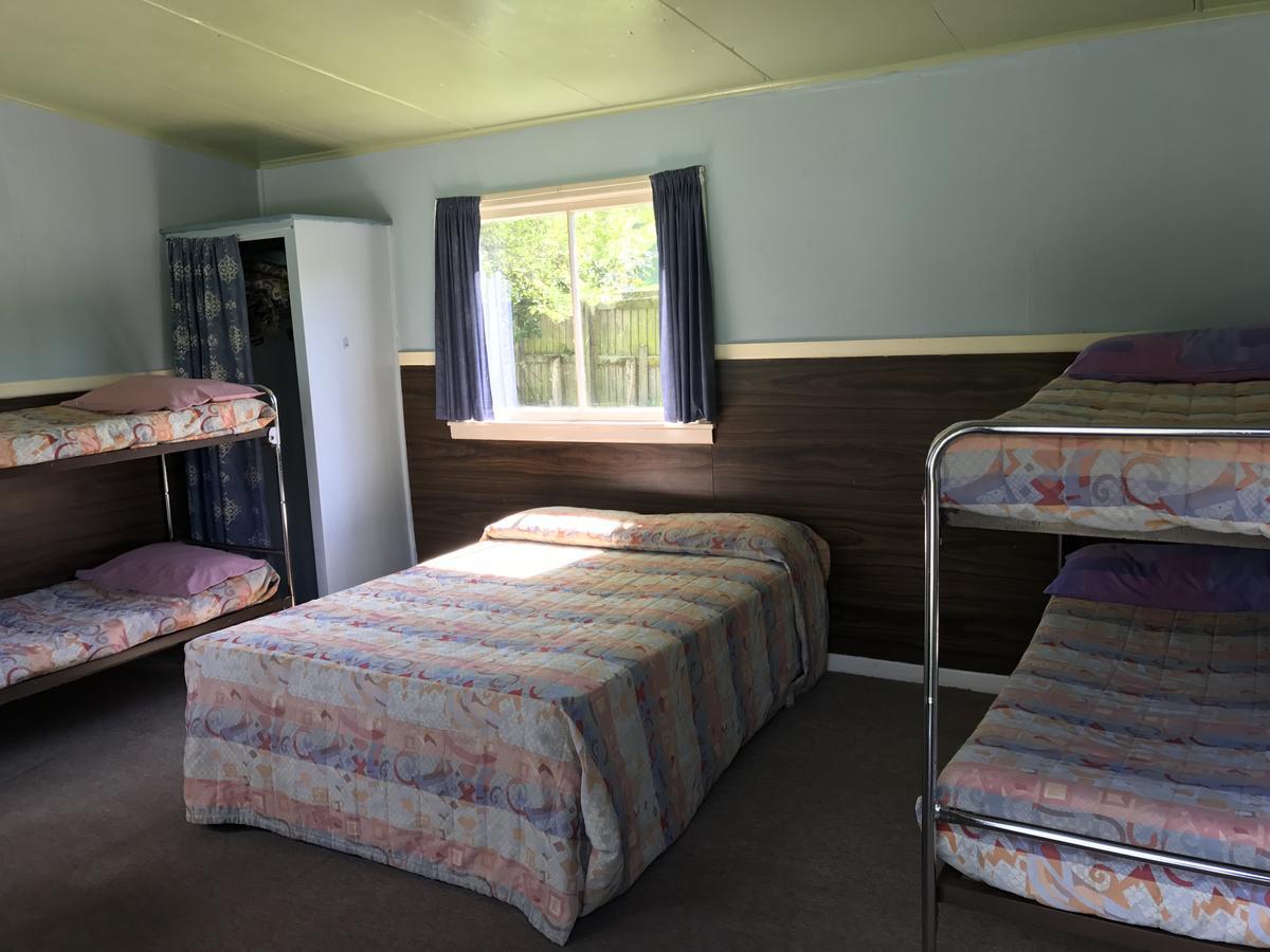 Golden Springs Motel, Holiday Park Rotorua Extérieur photo