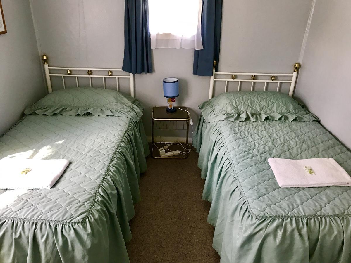 Golden Springs Motel, Holiday Park Rotorua Extérieur photo