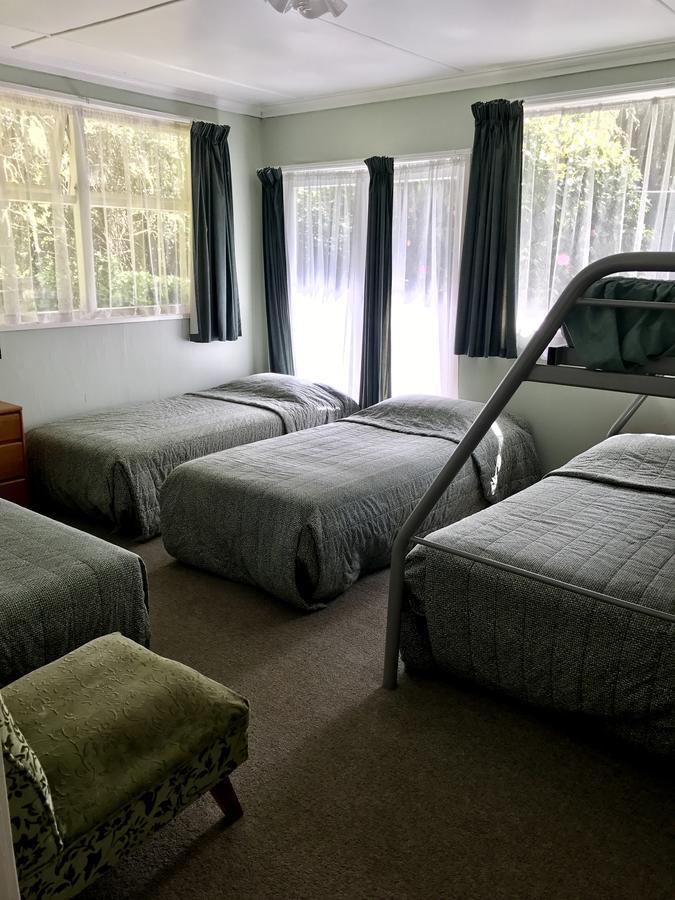 Golden Springs Motel, Holiday Park Rotorua Extérieur photo