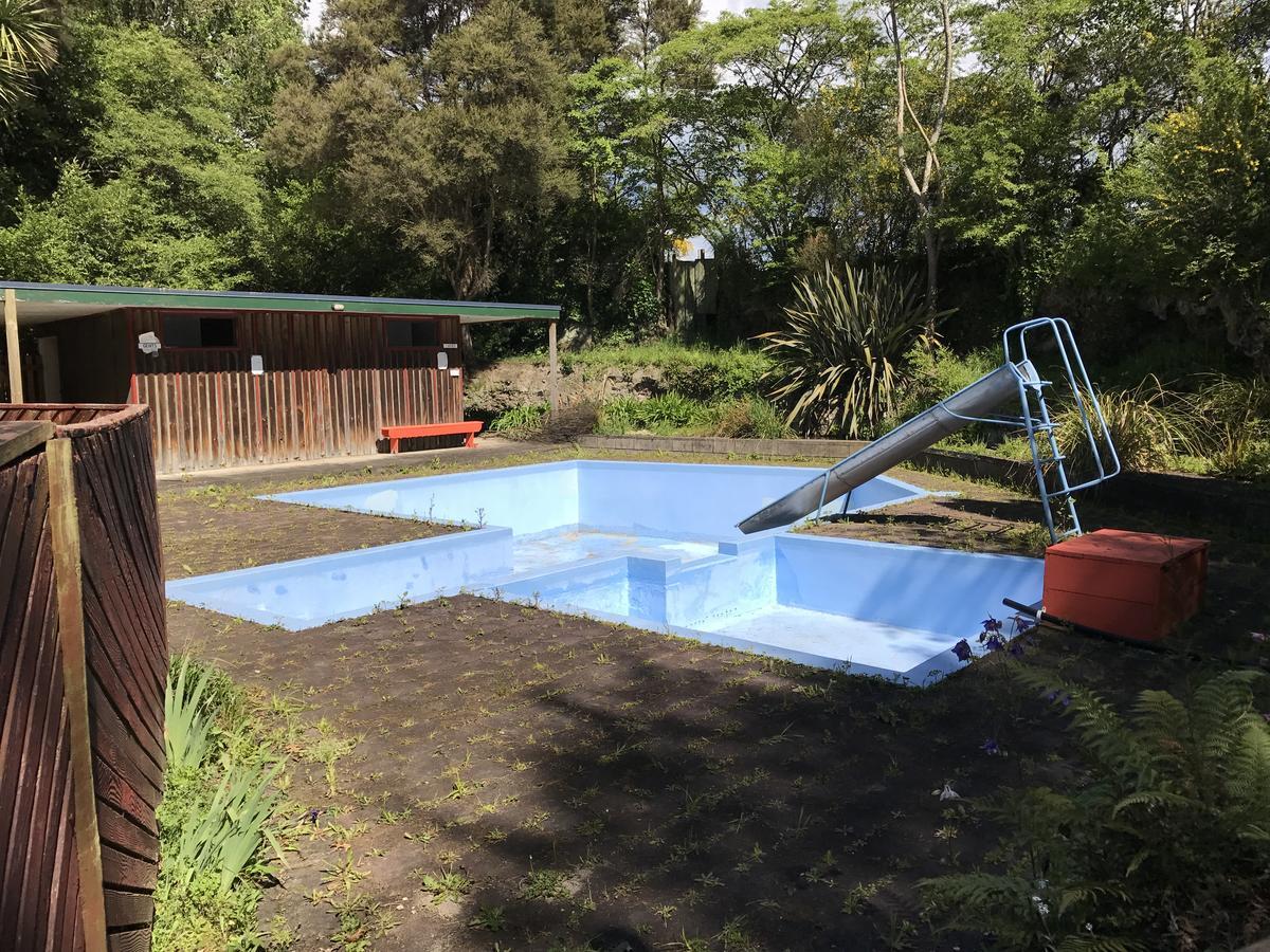 Golden Springs Motel, Holiday Park Rotorua Extérieur photo