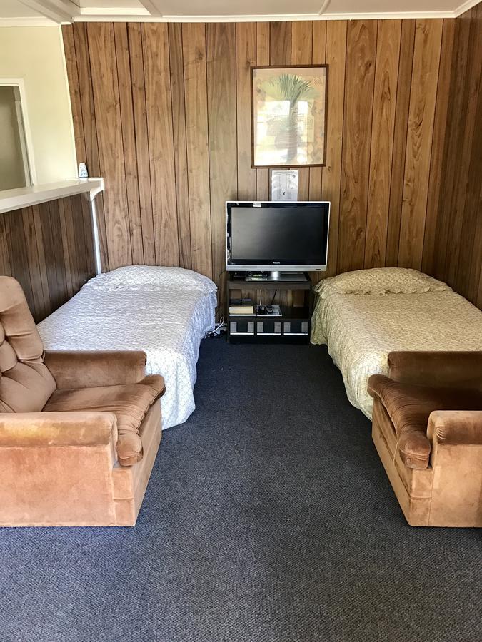 Golden Springs Motel, Holiday Park Rotorua Extérieur photo